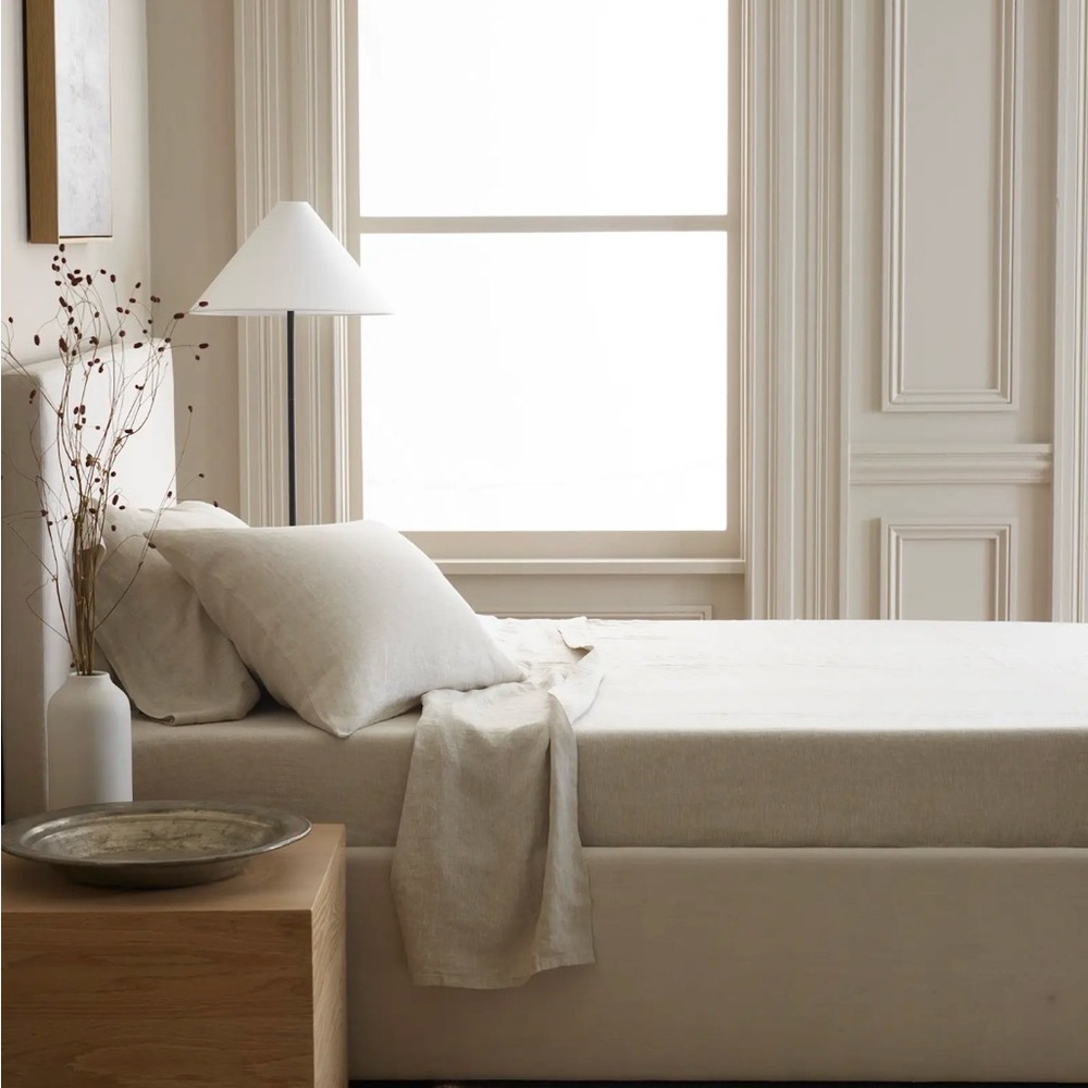 NEW Quince European Linen Chambray Bottom Sheet & Pillowcases - Natural